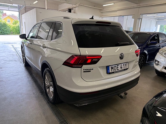 Volkswagen Tiguan Allspace 17 of 29
