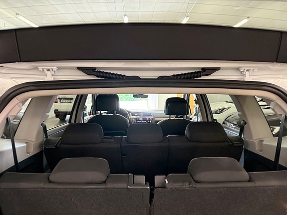 Volkswagen Tiguan Allspace 21 of 29