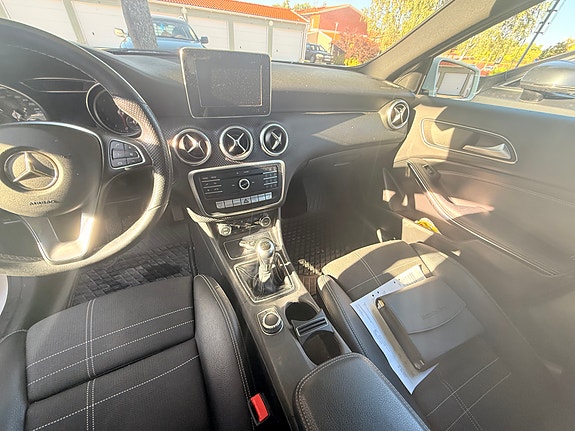 Mercedes-Benz A180 8 of 8