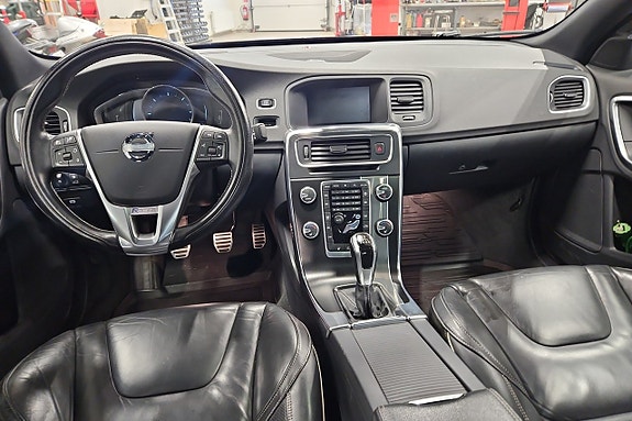 Volvo S60 15 of 19