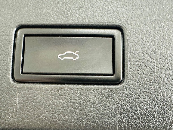 Volkswagen Passat 28 of 28
