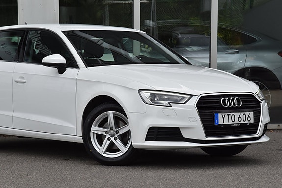 Audi A3 3 of 23