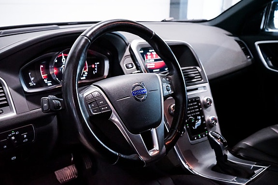 Volvo XC60 30 of 30