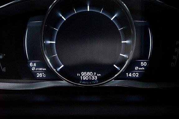 Volvo XC60 16 of 30
