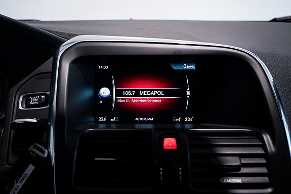 Volvo XC60 18 of 30