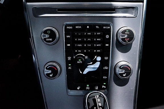 Volvo XC60 21 of 30