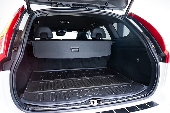 Volvo XC60 11 of 30
