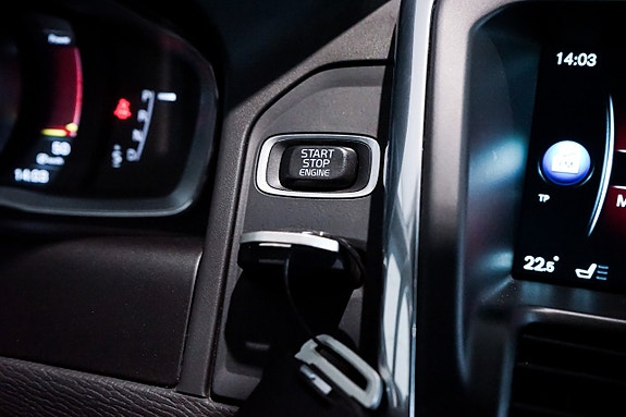 Volvo XC60 19 of 30