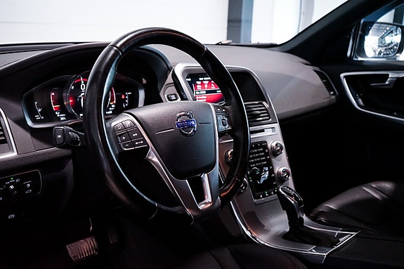 Volvo XC60 29 of 30