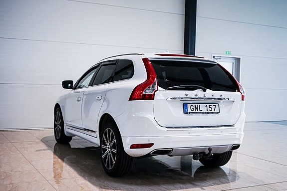 Volvo XC60 6 of 30
