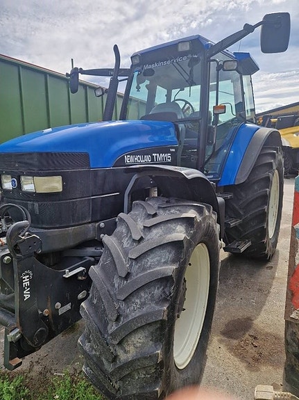 New Holland TM 115 2 of 4