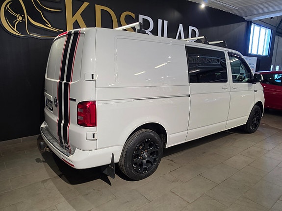Volkswagen Transporter 5 of 15