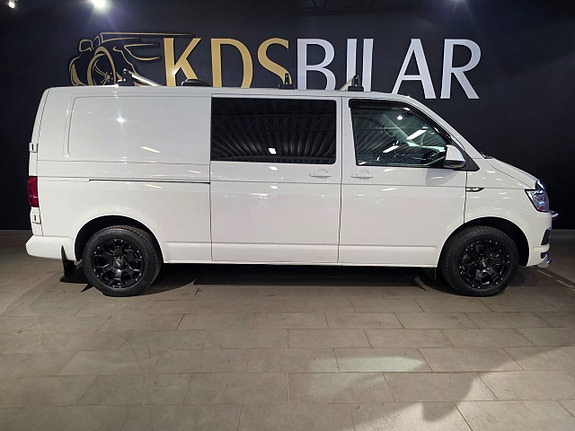 Volkswagen Transporter 4 of 15