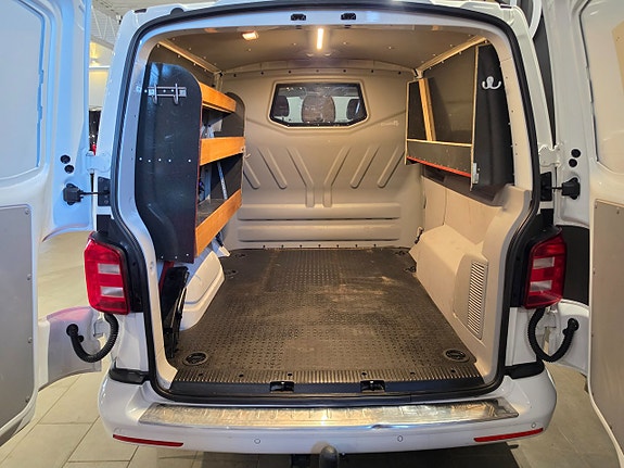 Volkswagen Transporter 15 of 15