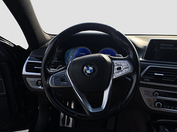 BMW 730 9 of 17