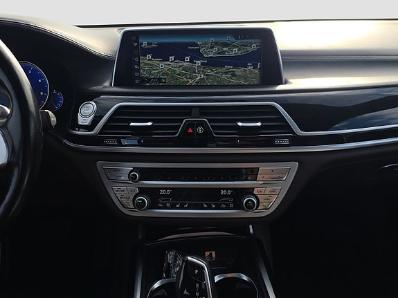 BMW 730 14 of 17
