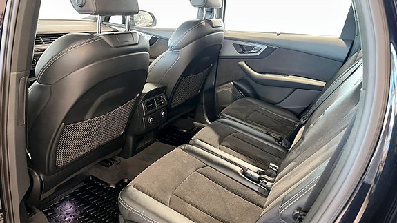 Audi Q7 12 of 15