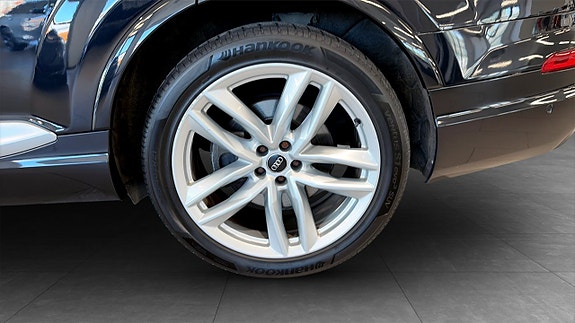 Audi Q7 6 of 15