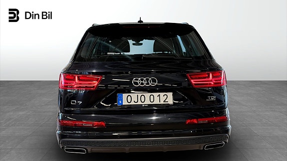 Audi Q7 5 of 15
