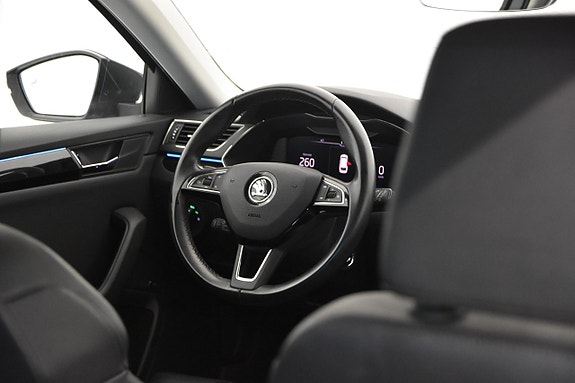 Skoda Superb 16 of 24