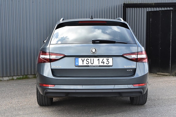 Skoda Superb 8 of 24