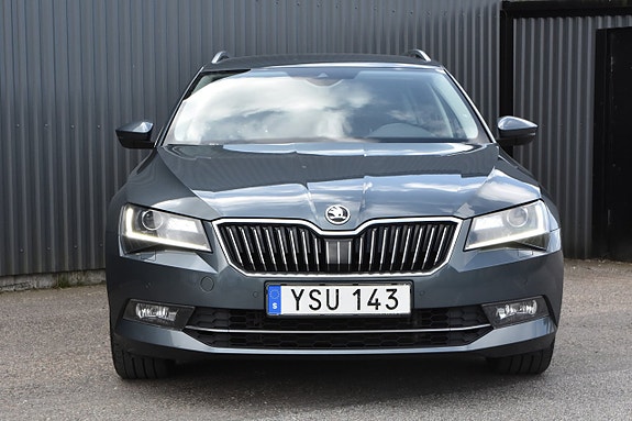 Skoda Superb 7 of 24