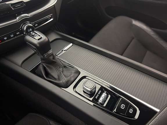 Volvo XC60 26 of 30
