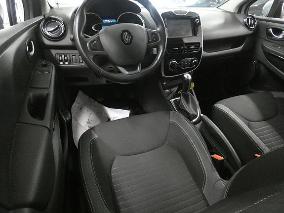 Renault Clio 7 of 15