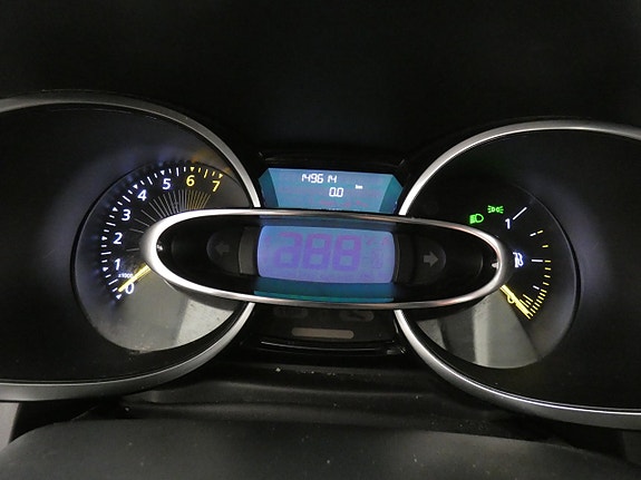Renault Clio 8 of 15