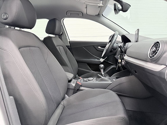 Audi Q2 17 of 18