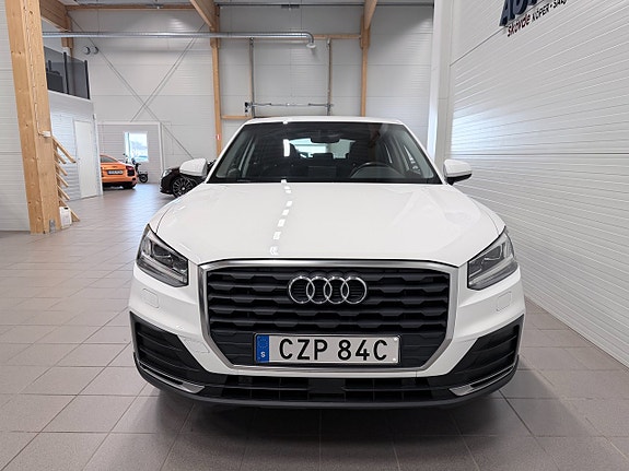 Audi Q2 4 of 18