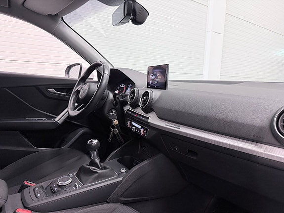 Audi Q2 16 of 18