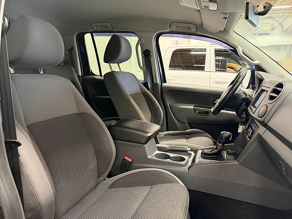 Volkswagen Amarok 19 of 28