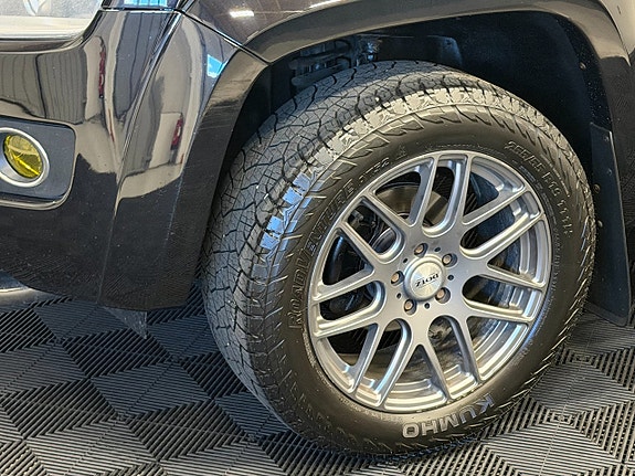 Volkswagen Amarok 7 of 28