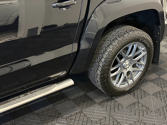 Volkswagen Amarok 12 of 28