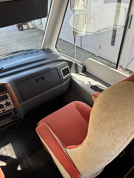 Bürstner I642 3 of 9