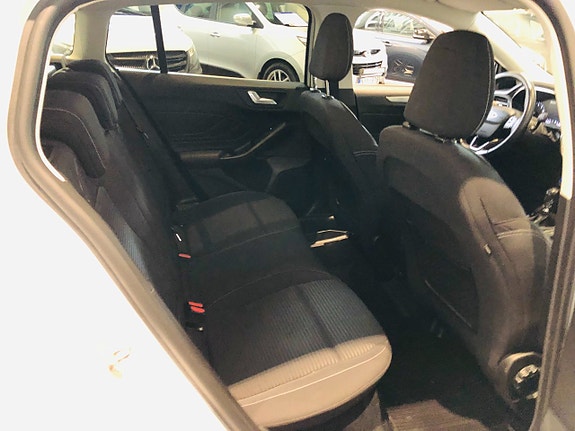 Ford Focus 6 of 9