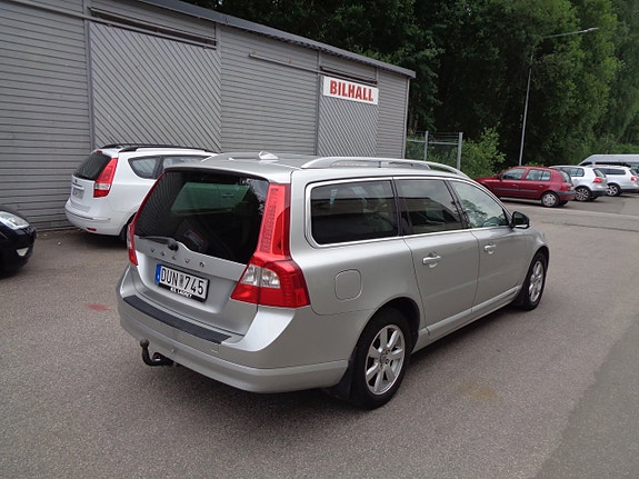 Volvo V70 4 of 9