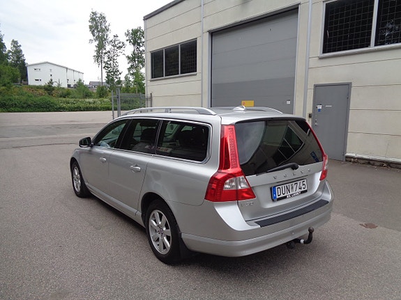 Volvo V70 5 of 9
