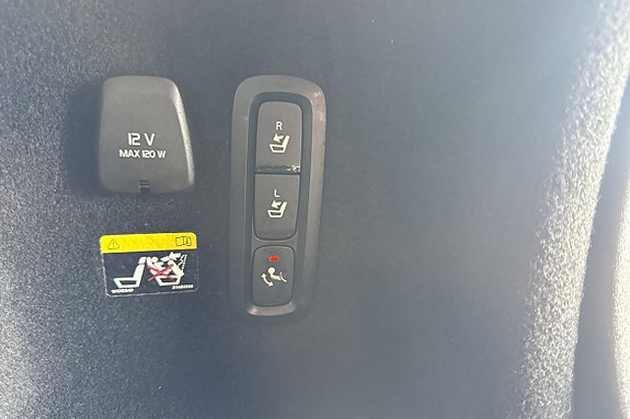 Volvo V60 Cross Country 15 of 16