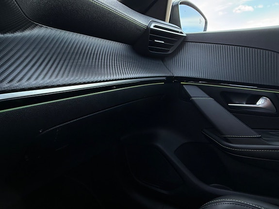 Peugeot 208 16 of 20