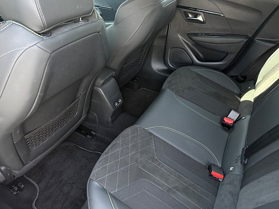 Peugeot 208 17 of 20