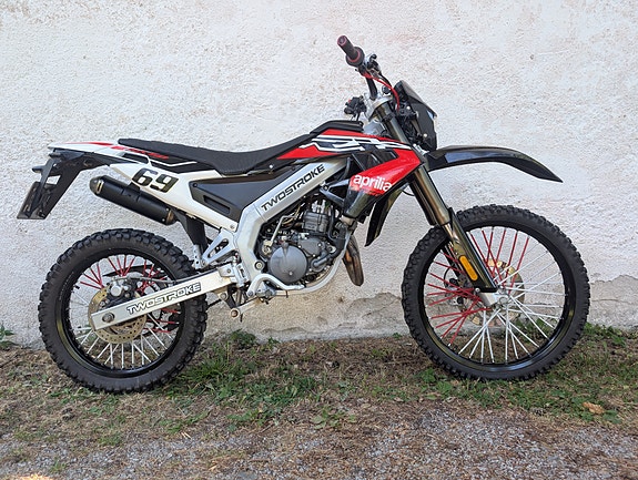 Aprilia RX 50 Factory 4 of 6