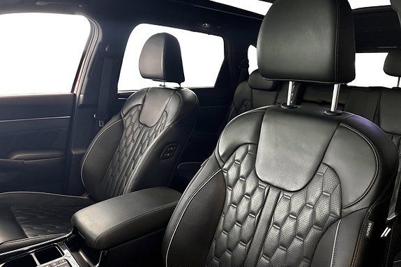 Kia Sorento 25 of 30