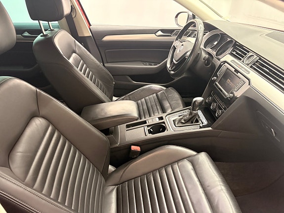 Volkswagen Passat Alltrack 5 of 7