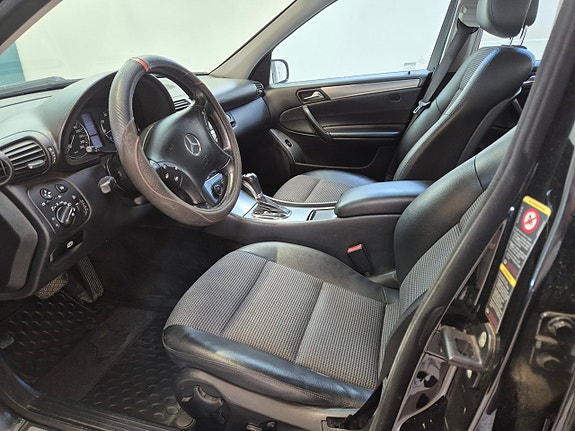 Mercedes-Benz C200 6 of 22