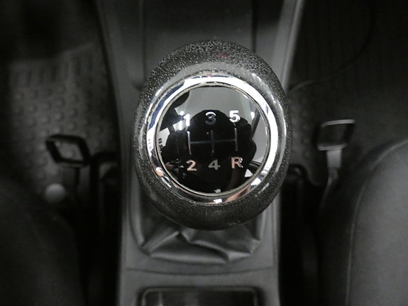 Mercedes-Benz A150 10 of 15