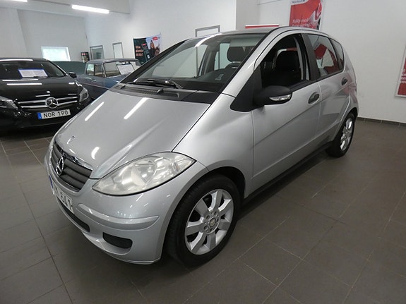 Mercedes-Benz A150 3 of 15