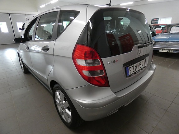 Mercedes-Benz A150 4 of 15