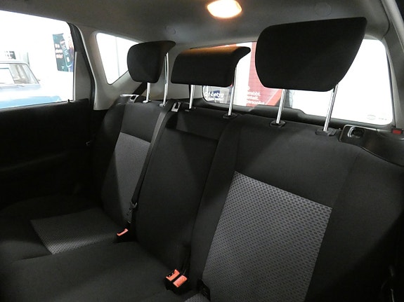 Mercedes-Benz A150 13 of 15